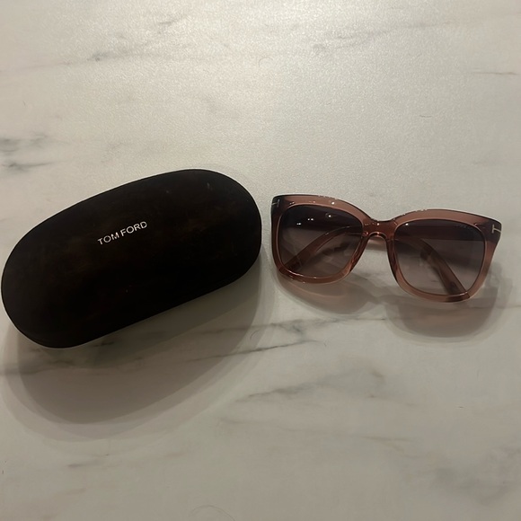 Tom Ford Rose Pink Sunglasses - Picture 3 of 13